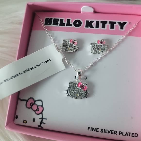 NEW Hello Kitty Crystal Necklace and Earrings Set - Picture 4 of 6